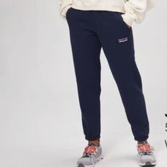 Patagonia Pants - NEW! Patagonia Women's P-6 Label Uprisal Sweatpants
